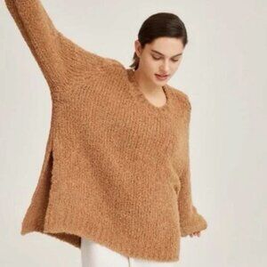 Elegant Tan Women's Crew Neck Sweater